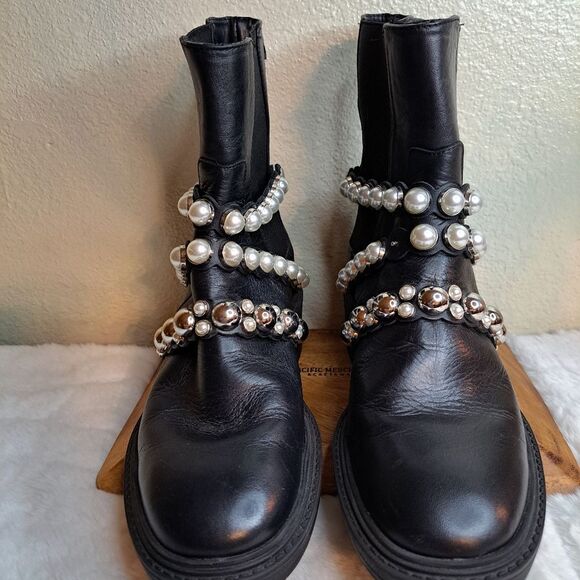 Zara Savida Ankle Boots with Pearl Straps Black Size 6 (36UK) w/1 flaw - Picture 13 of 13